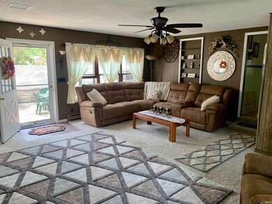 632 E Walnut St, Portland, IN 47371 - photo 5