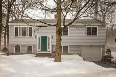 8 Maplewood Ave, Rochester, NH 03867 - photo 3