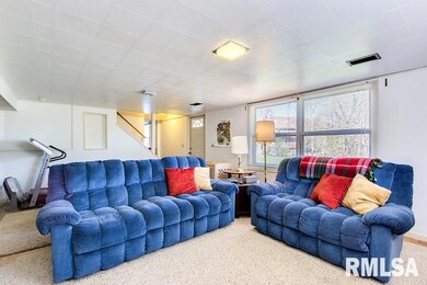 1740 Monterey Ct, Bettendorf, IA 52722 - photo 3