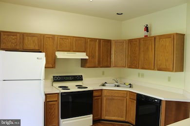 7350 Rocky Creek Dr, Columbia, MD 21046 - photo 6