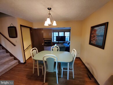 23318 Red Oak Ct, California, MD 20619 - photo 6