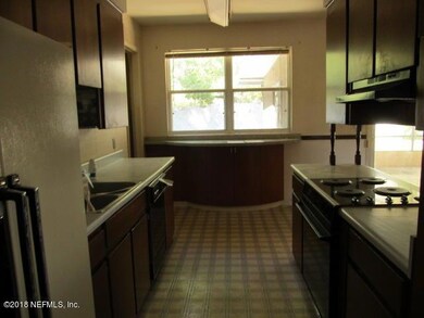 6933 Dongalla Ct, Jacksonville, FL 32211 - photo 7