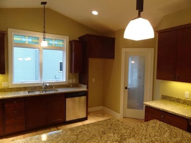 810 Ashworth Dr, Oregon, WI 53575 - photo 4