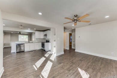 1627 W Mariposa Dr, San Antonio, TX 78201 - photo 5
