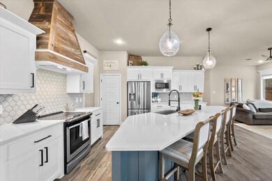 330 Pleasant View Dr, Weatherford, TX 76086 - photo 5