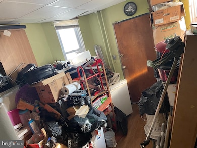 2035 Mcculloh St, Baltimore, MD 21217 - photo 2