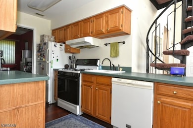 4 Acapulco Princess unit 8, Vernon, NJ 07462 - photo 6