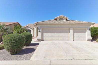 3 Car Garage