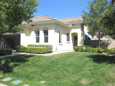 showing side & garage