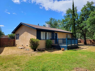 3551 Oasis left side