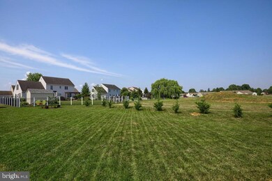 507 Rose Petal Ln, Mount Joy, PA 17552 - photo 5