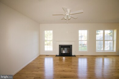 17681 Rose Hill Cir, Dumfries, VA 22026 - photo 6