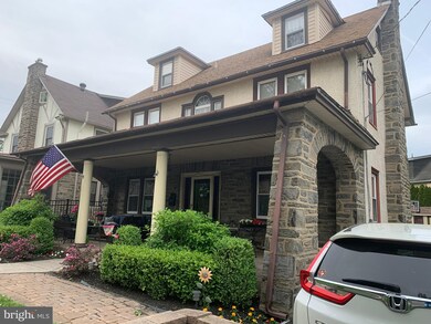 815 Earlington Rd, Havertown, PA 19083 - photo 2