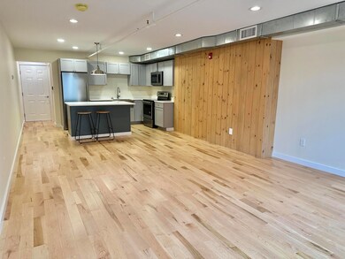 31 Center St unit Apartment 2, Rutland, VT 05701 - photo 5