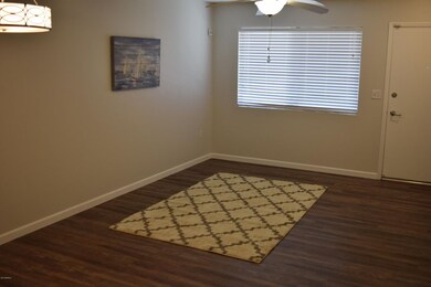 10862 W Santa fe Dr, Sun City, AZ 85351 - photo 5