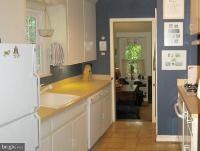 613 N Oak St, Falls Church, VA 22046 - photo 5