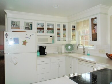 477 Bullard St, Holden, MA 01520 - photo 6