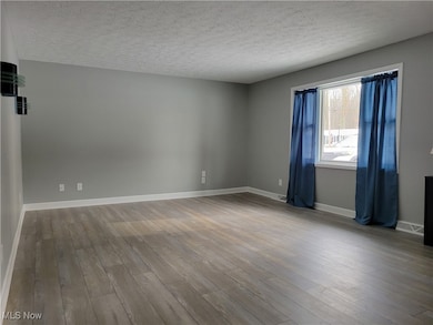 34412 Puth Dr, Avon, OH 44011 - photo 2