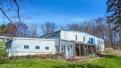 14 Scott Dr, Troy, NY 12180 - photo 4