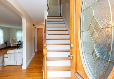 12 Elizabeth Rd, Stoneham, MA 02180 - photo 4