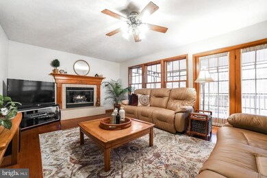 22934 Hollyhock Ln, California, MD 20619 - photo 4