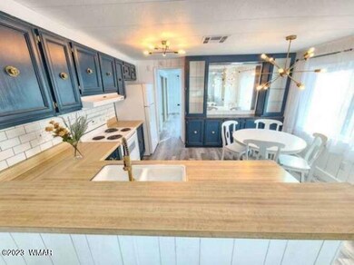 8752 Lance Dr, Show Low, AZ 85901 - photo 3