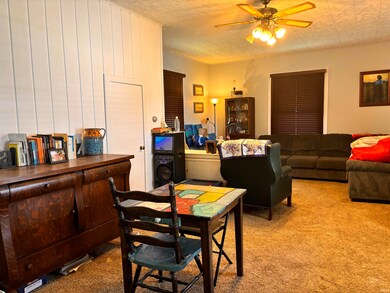 523 S Oak St, Bluffton, IN 46714 - photo 4