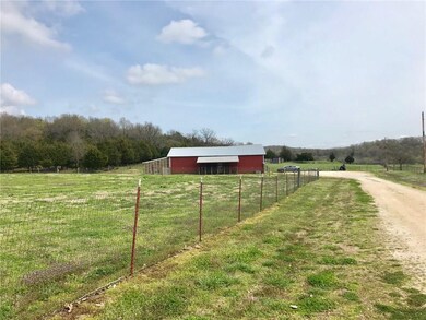 13736 Hogeye Rd, Prairie Grove, AR 72753 - photo 4