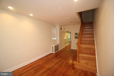 319 S Washington St, Baltimore, MD 21231 - photo 4
