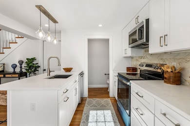 113 Prospect St unit B, Newburyport, MA 01950 - photo 4