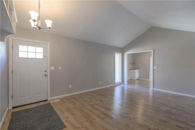 711 NE Ash St unit B, Lees Summit, MO 64063 - photo 2