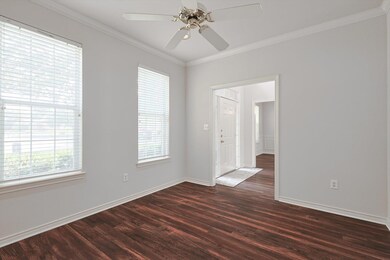 3022 Manor Ct S unit S, Denton, TX 76210 - photo 5