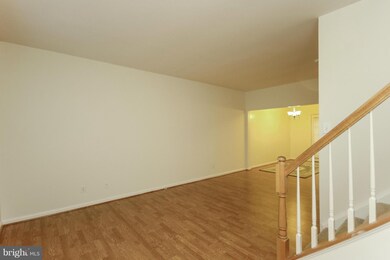 15692 Viewpoint Cir, Dumfries, VA 22025 - photo 4