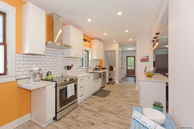 4 Alfred St, Albany, NY 12209 - photo 7