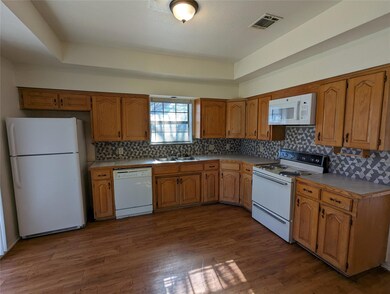 212 Lanham Ct, Fort Worth, TX 76108 - photo 6