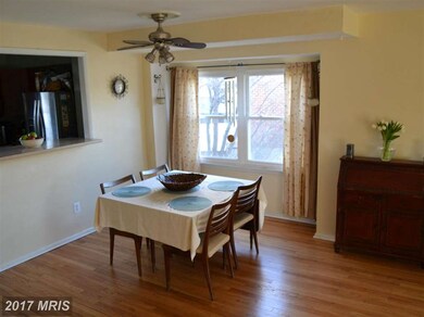 922 Stormont Cir, Halethorpe, MD 21227 - photo 5