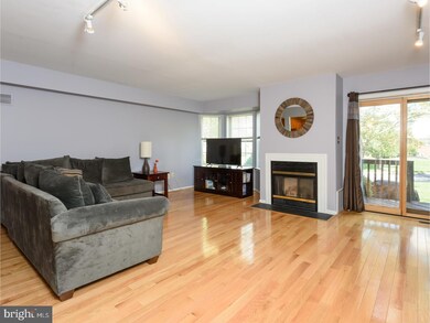 109 Regal Ct, Royersford, PA 19468 - photo 2