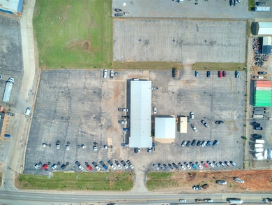 1645 E Us Highway 66, El Reno, OK 73036 - photo 2