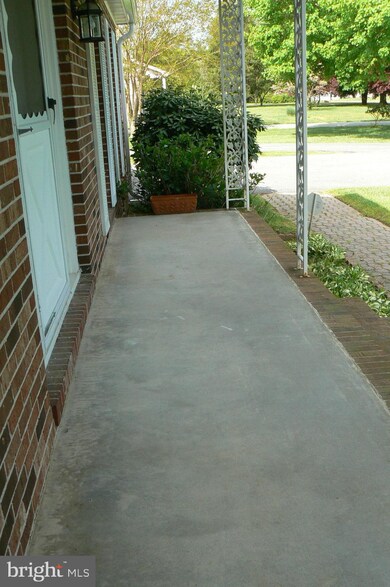 332 Mulberrie Point Rd, Frederica, DE 19946 - photo 6