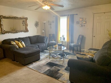 658 Evergreen Park Dr, Hopkinsville, KY 42240 - photo 3