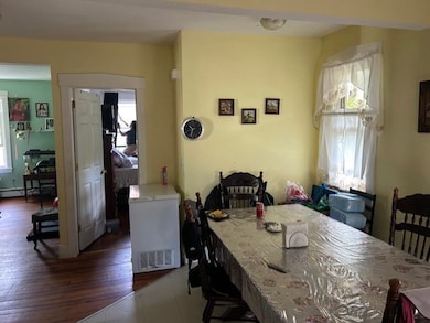 93 Wilmont St, Springfield, MA 01108 - photo 5