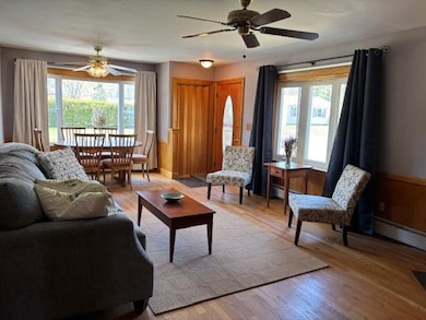 113 Beech St, White River Junction, VT 05001 - photo 2