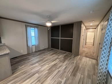 282 Cambridge Dr unit 282, Windsor Charter Township, MI 48821 - photo 5