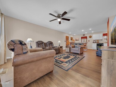 1044 Lake Smoky Rd, Sevierville, TN 37876 - photo 7