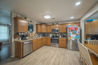 603 S Spring St, Grove, OK 74344 - photo 7