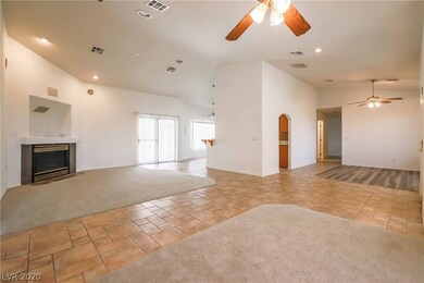 Living room with Fireplace / Sliding Door to Terrace