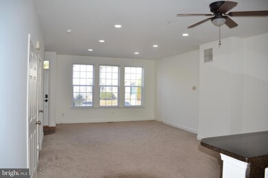 21910 Weeping Willow Ln unit B, Lexington Park, MD 20653 - photo 2