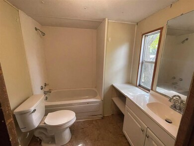 861 Cypress St, Florala, AL 36442 - photo 6