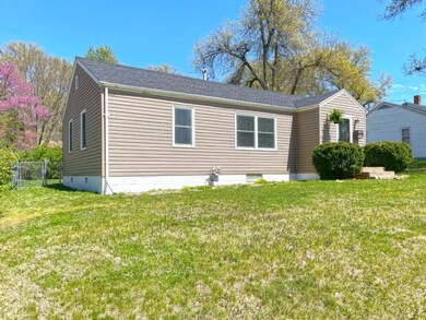 107 W Pioneer Ave, Shenandoah, IA 51601 - photo 3