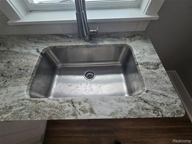 20737 Nummer St, Warren, MI 48089 - photo 7